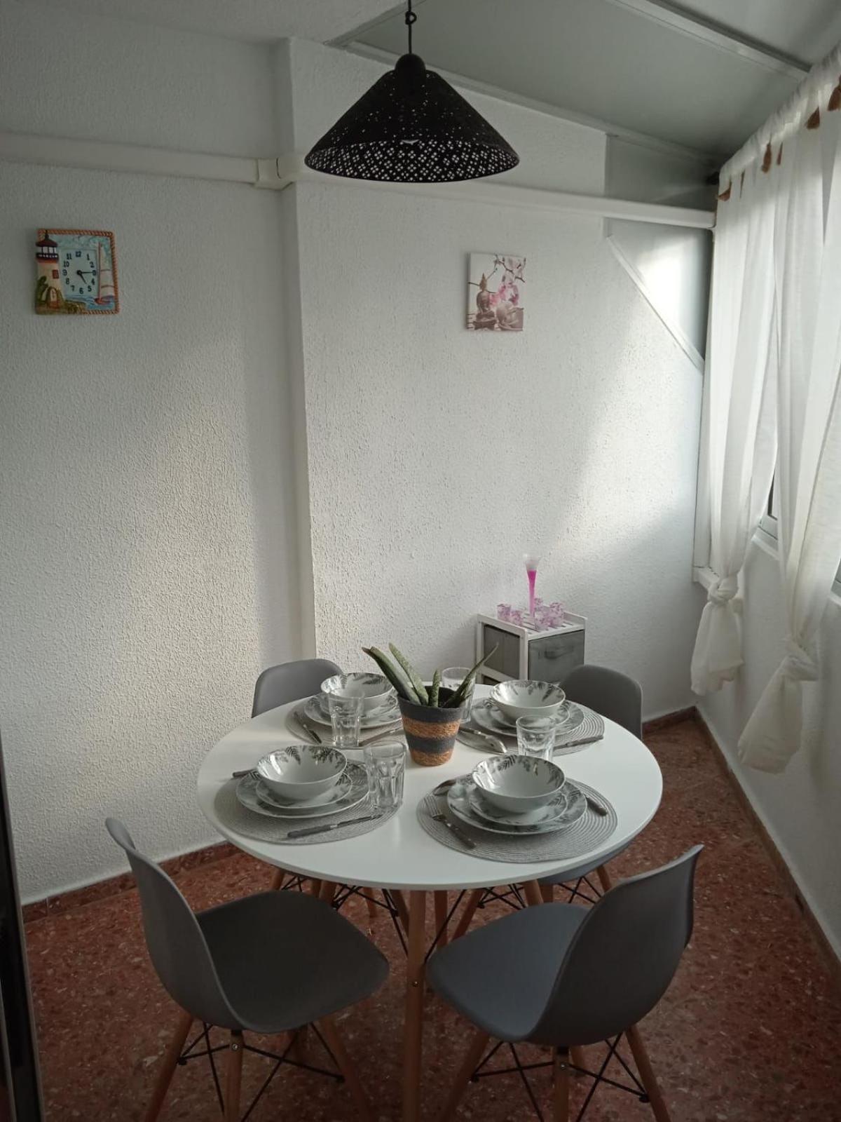 Edificio Gijon Newly Renovated Two-Bedroom Apartment Benidorm Exterior foto